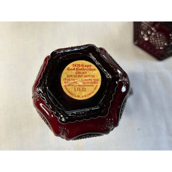 Avon 1876 Cape Cod Ruby Red Eight Piece Mixed Lot, Decanters, Candle Holders - Picture 4 of 11